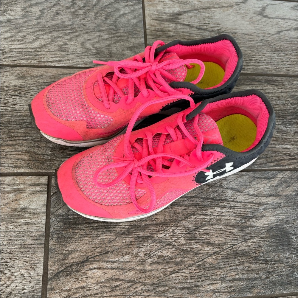 Under Armour Neon Pink Running Shoes